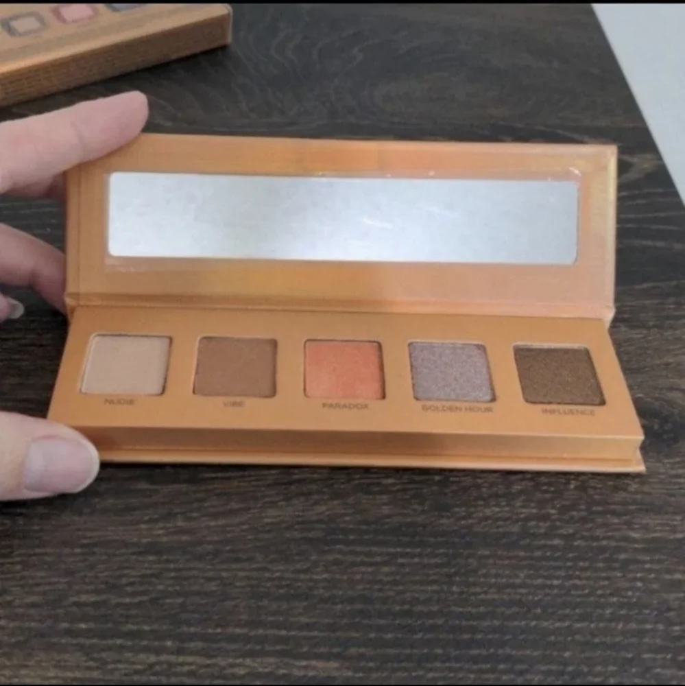 SOLD NEW Urban Decay Naked Palette 7 Piece Bundle Heat Primer Potion All Nighter - Picture 6 of 13